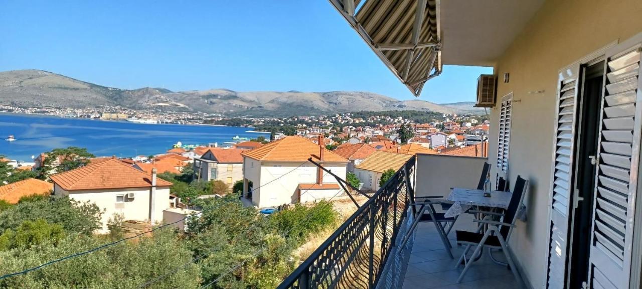 Apartman Nives Apartamento Trogir Exterior foto