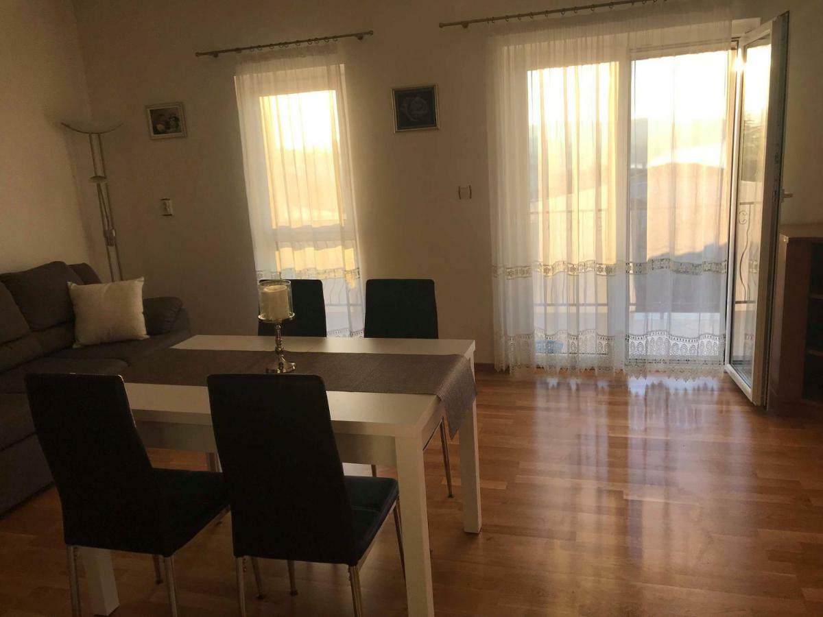 Apartman Nives Apartamento Trogir Exterior foto